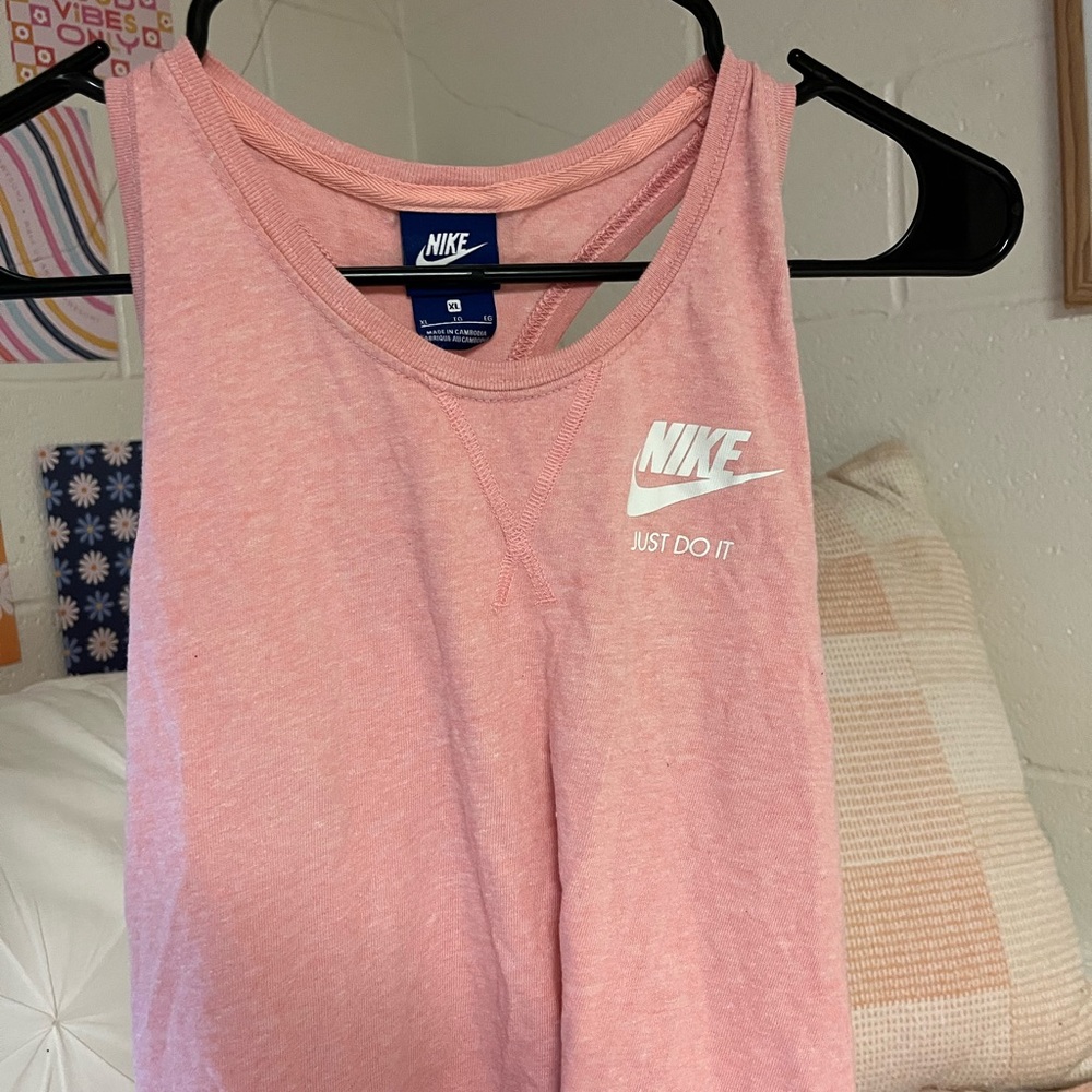 NIKE TANK